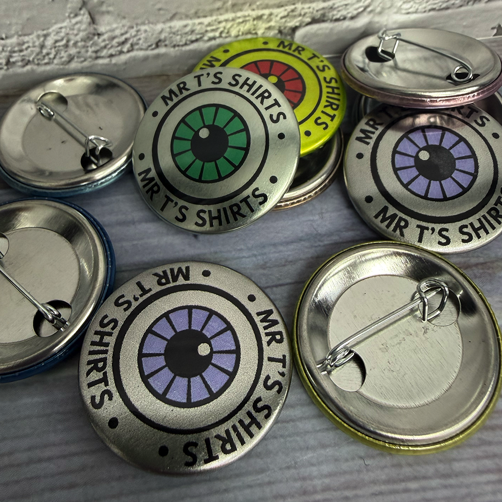 32mm metallic badges