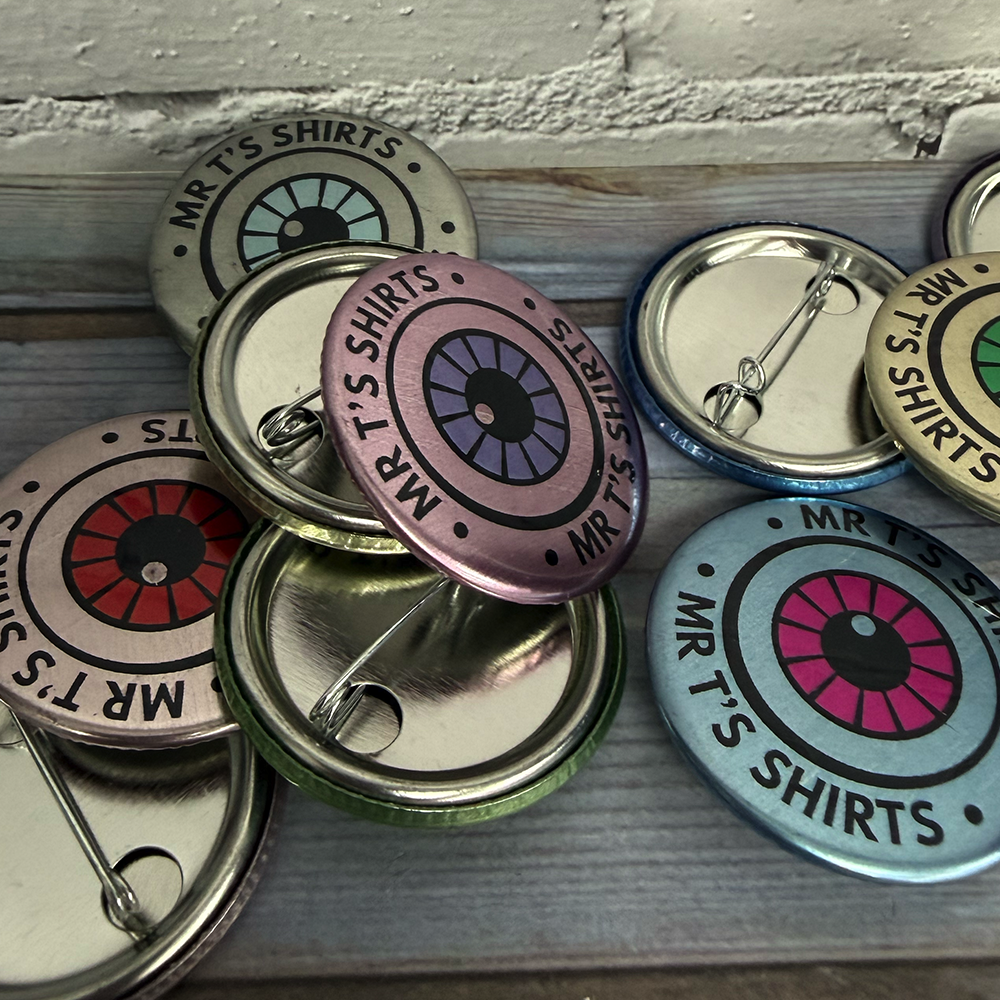 custom metal badges