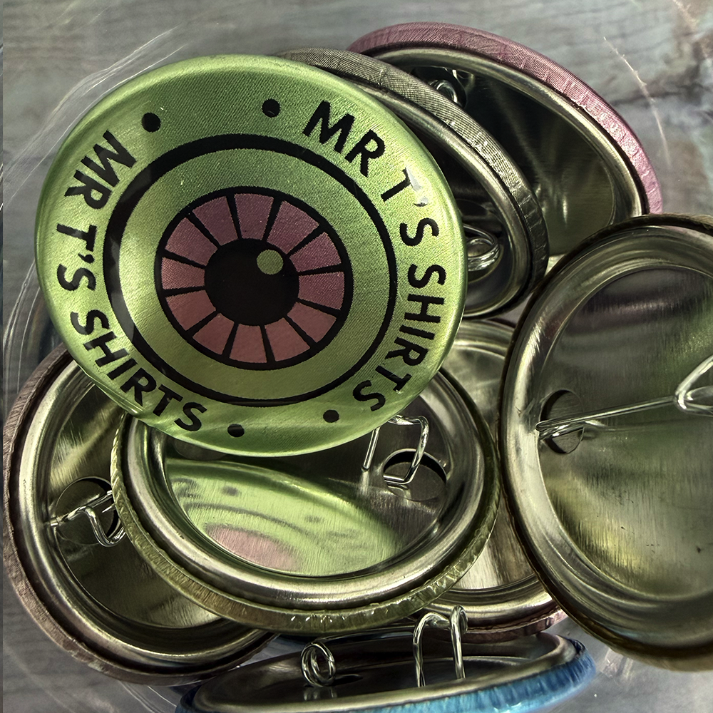 custom metal badges