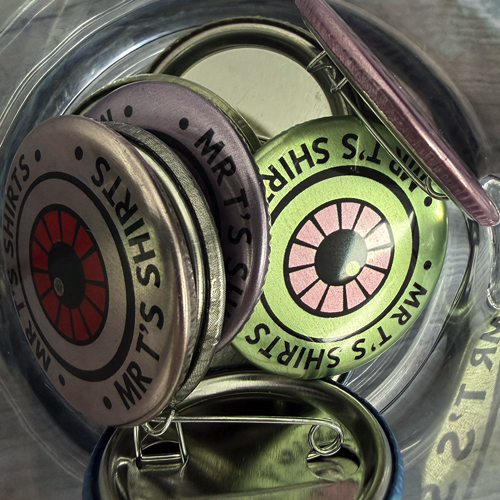 custom metal badges